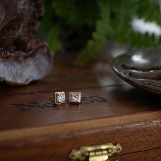 Sabine Studs Diamond34