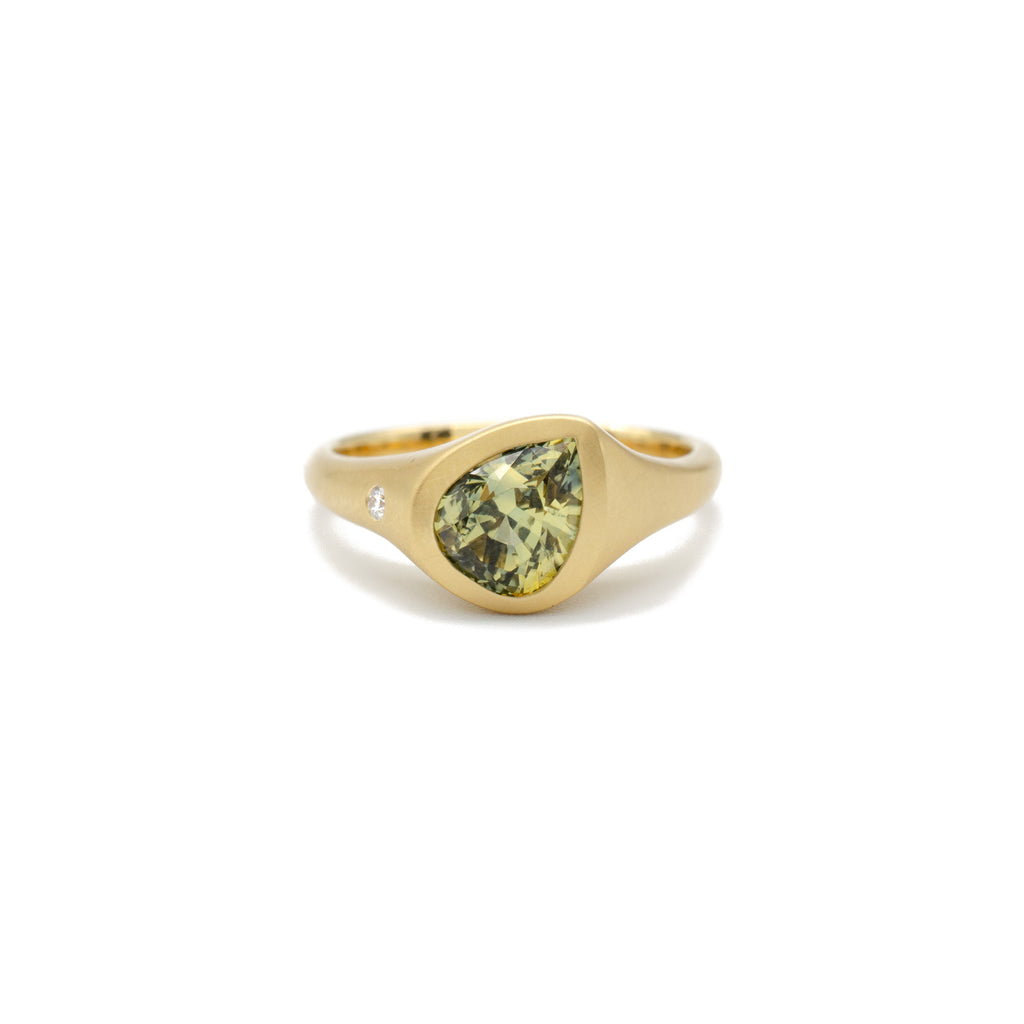 Green Sapphire Flat Top Ring