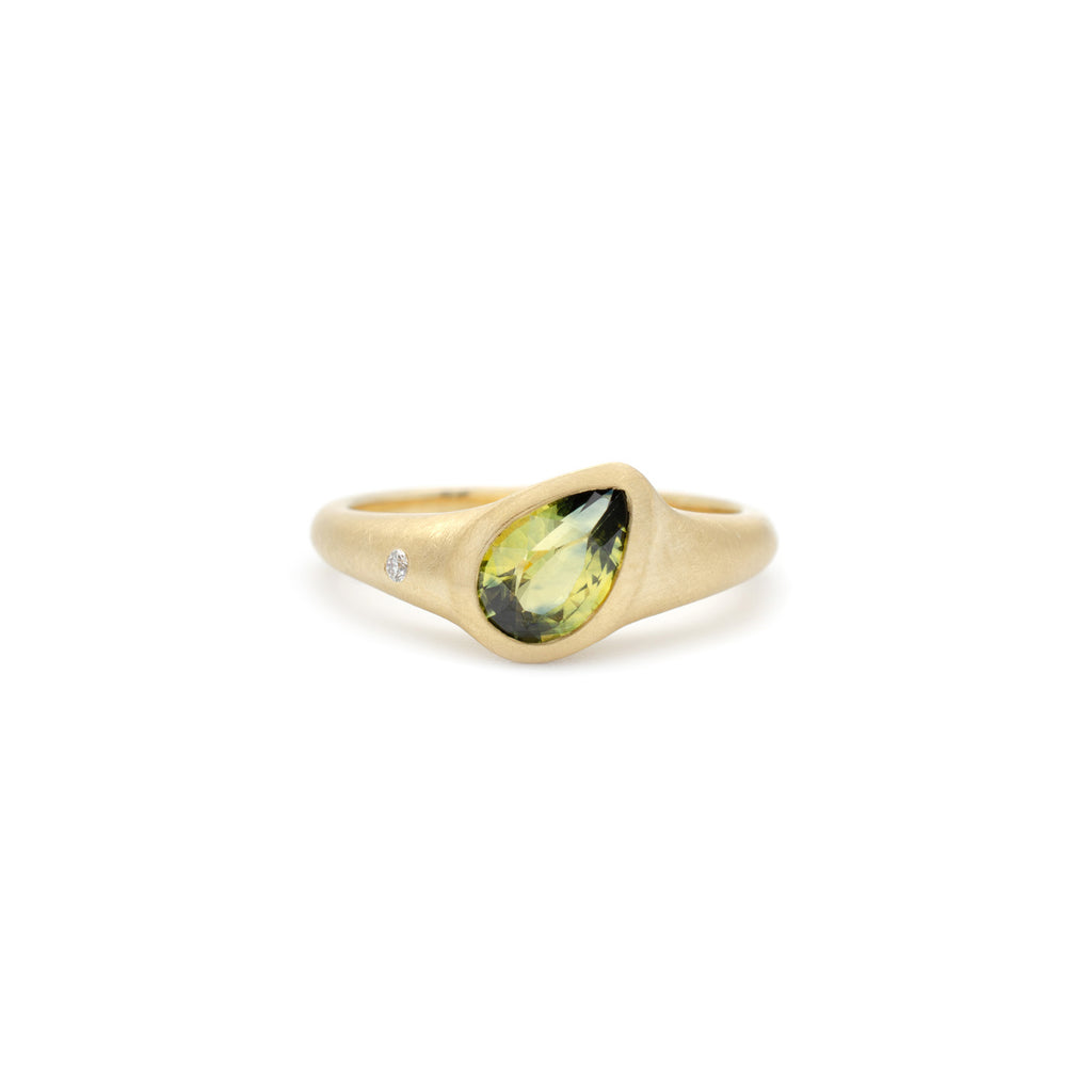 Chartreuse Sapphire Flat Top Ring