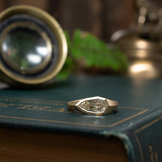 Diamond Prisma Ring