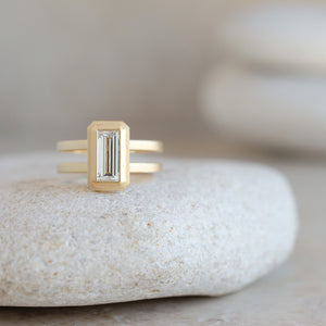 Double Shank Ring (Baguette)