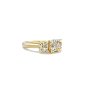 Sasha 3 Stone Ring