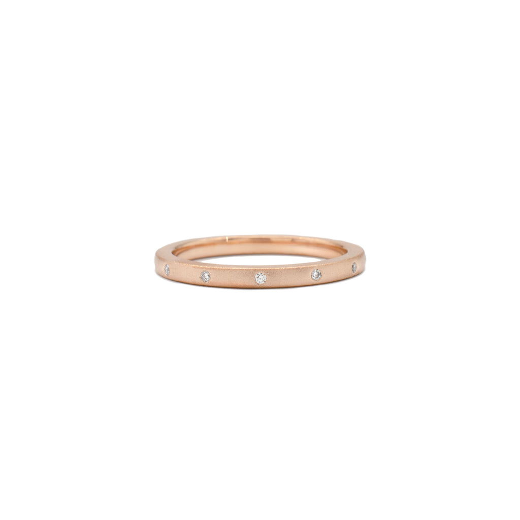 Offset Diamond Band Rose
