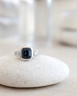 3 Stone Cup Ring