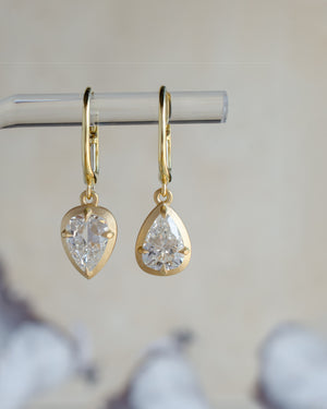 F Bezel Diamond Drops