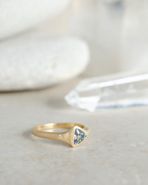 Lagoon Sapphire Flat Top Ring