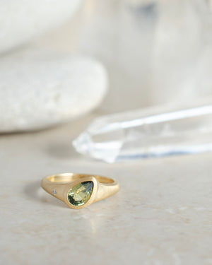 Chartreuse Sapphire Flat Top Ring