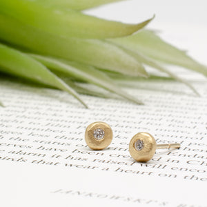 1.7 Gold Pebble Studs