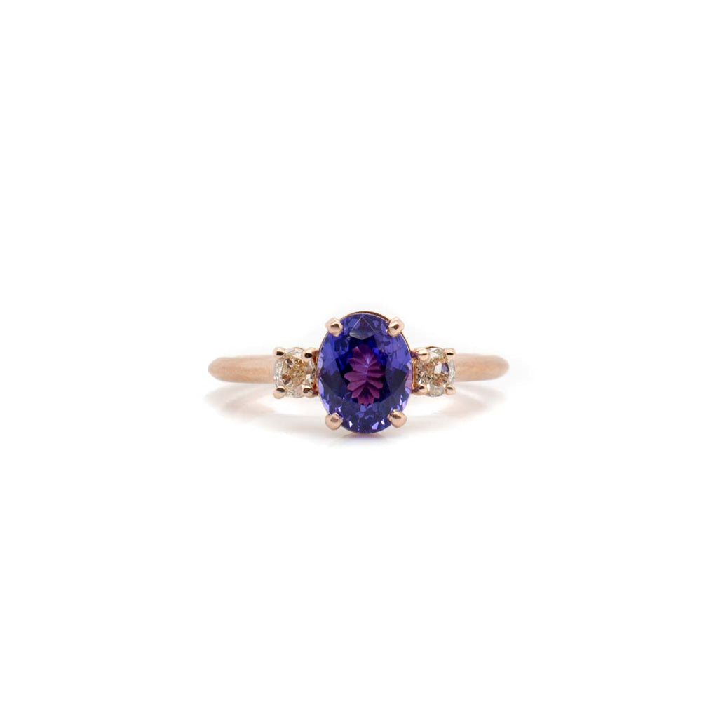 VP 3 Stone Classic Ring