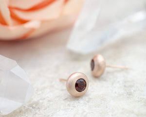 Red Spinel Pebble Studs