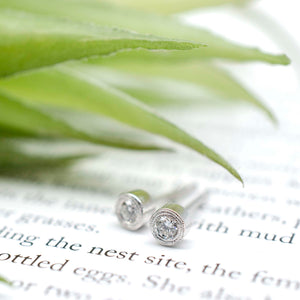 Double Milgrain Studs (Round)