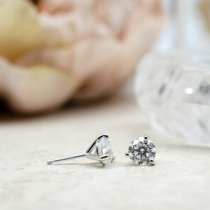 2ctw Classic Diamond Studs