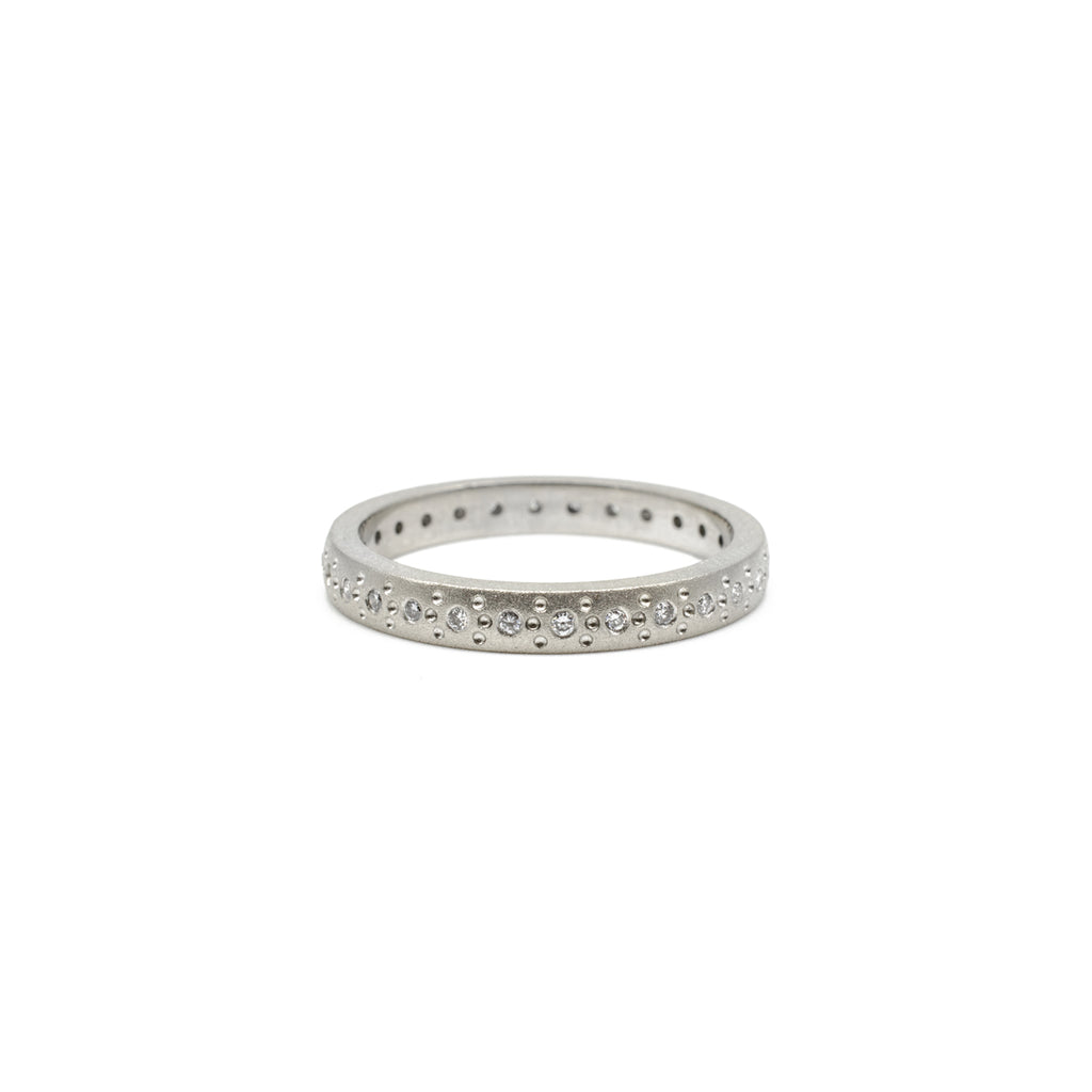 White Gold Medium Pattern Band