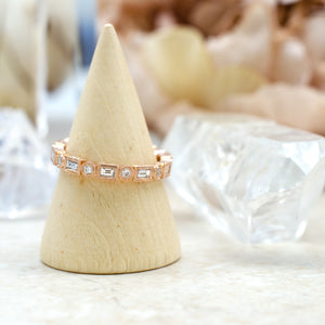 Baguette & Round Band in Rose